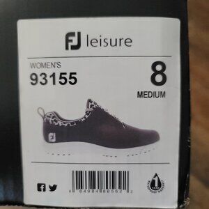 Size 8 women Footjoy Golf Shoes